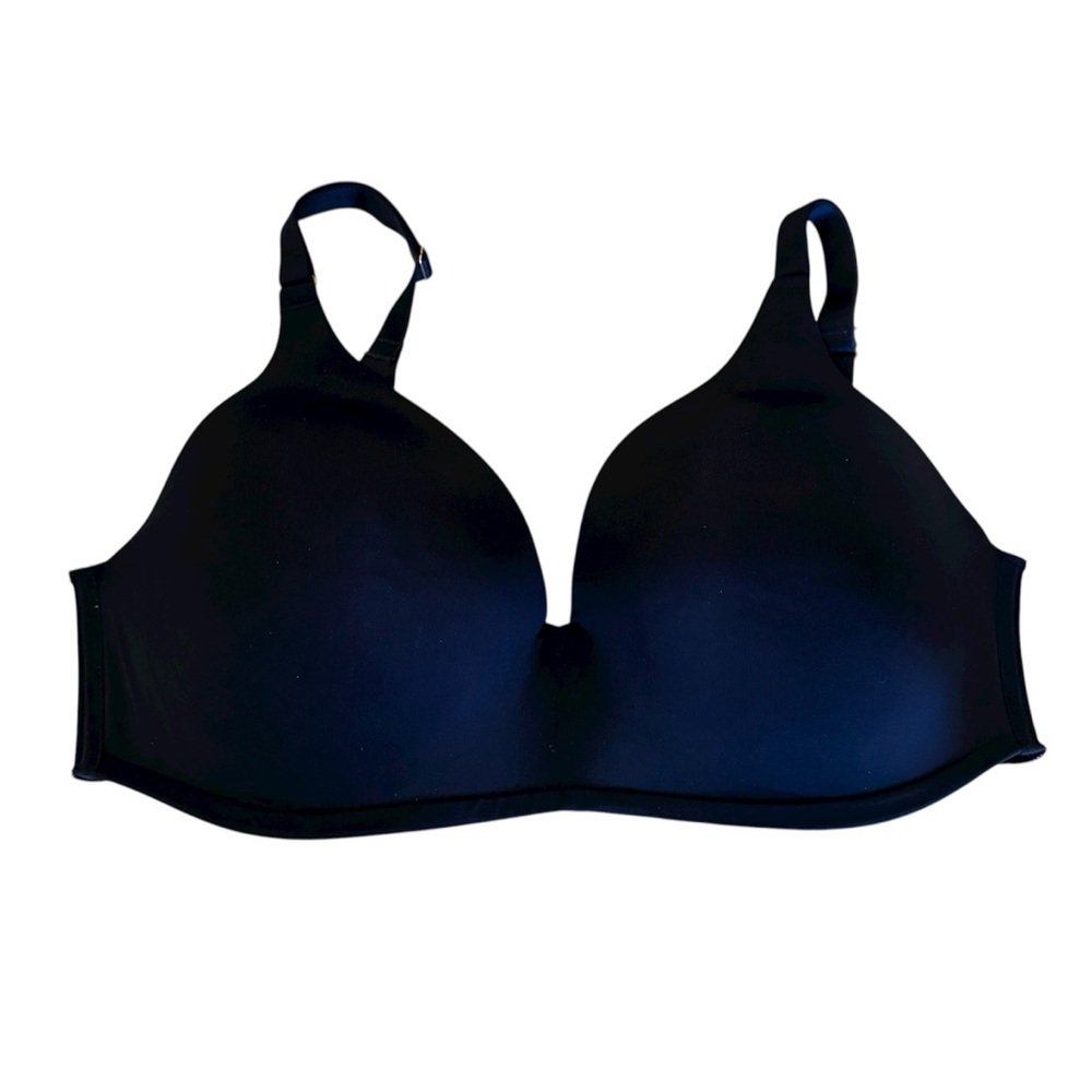 Soma Vanishing 360 Wireless black bra, adjustable straps and band, 36D.
